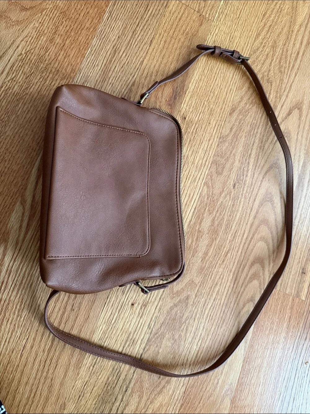 Classic Brown Leather Crossbody Bag - Men